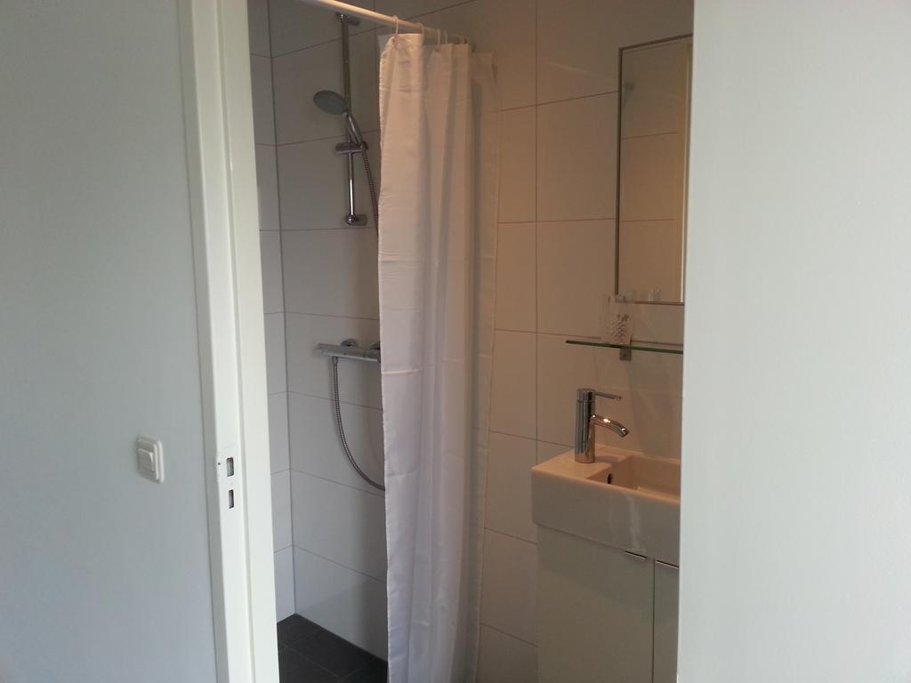 Ferienwohnung 'T Kistje Bed By The Sea Koudekerke Zimmer foto